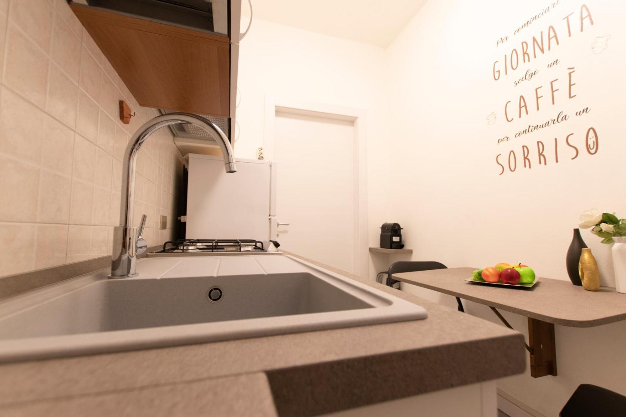 Ihost Apartment - Lodi 47 Milano Eksteriør billede